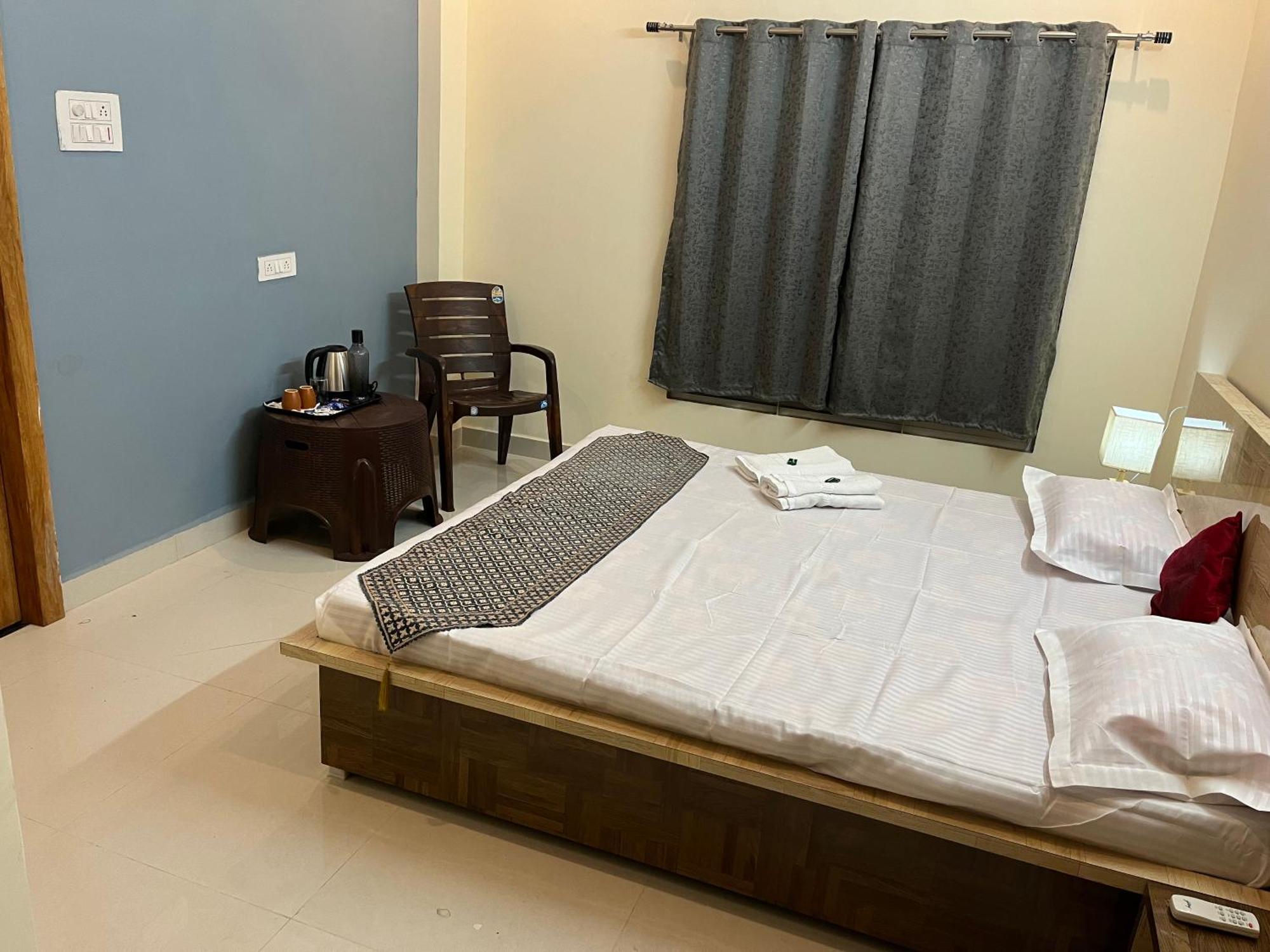 Hotel Shivashray Luxury Stays & Inn Ujjain Exterior foto
