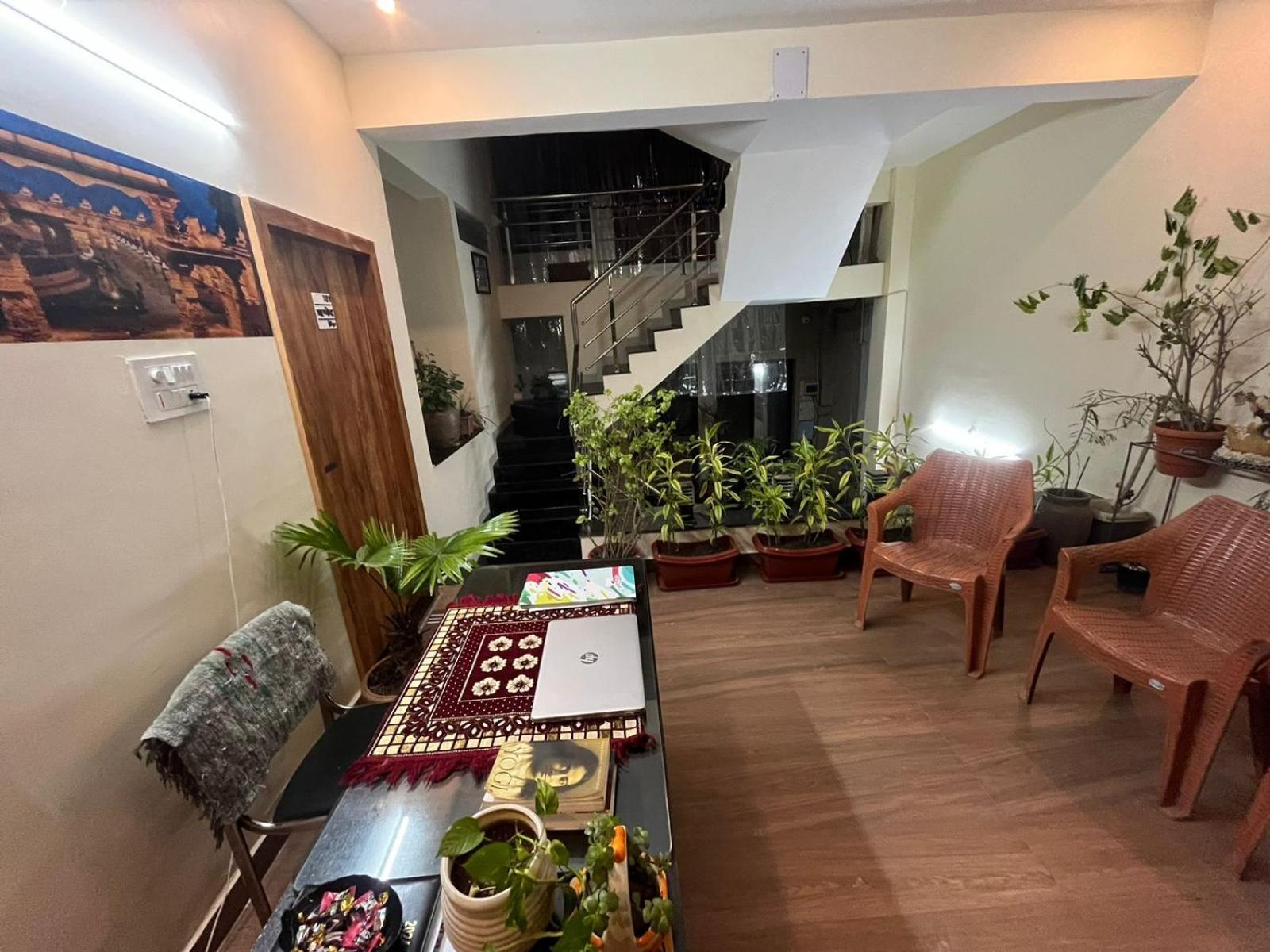 Hotel Shivashray Luxury Stays & Inn Ujjain Exterior foto