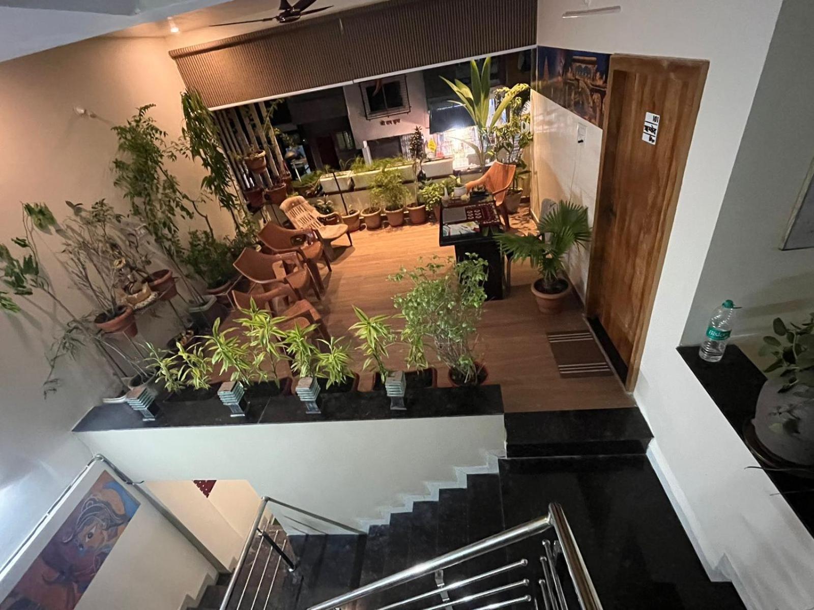 Hotel Shivashray Luxury Stays & Inn Ujjain Exterior foto