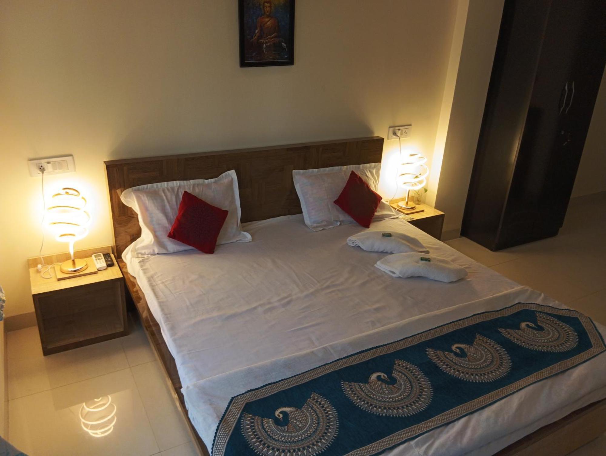 Hotel Shivashray Luxury Stays & Inn Ujjain Zimmer foto